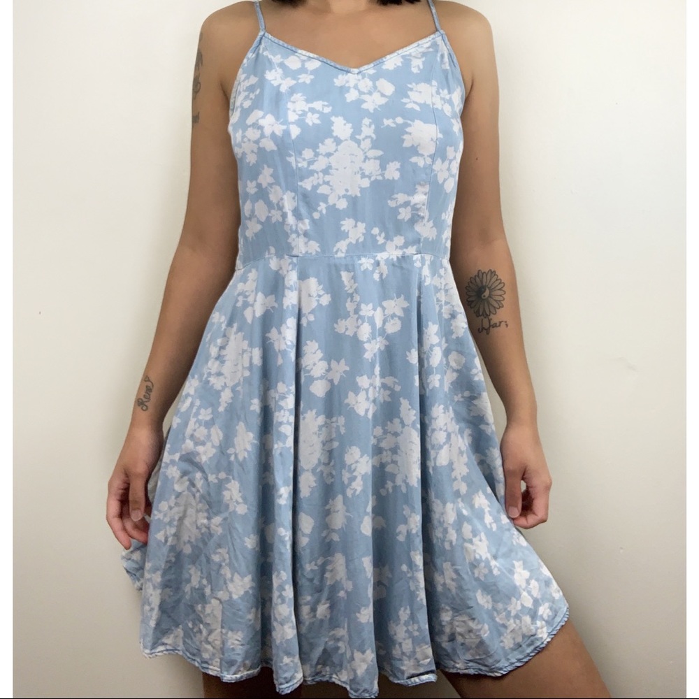 Tinseltown Floral Print Chambray Dress Size Small